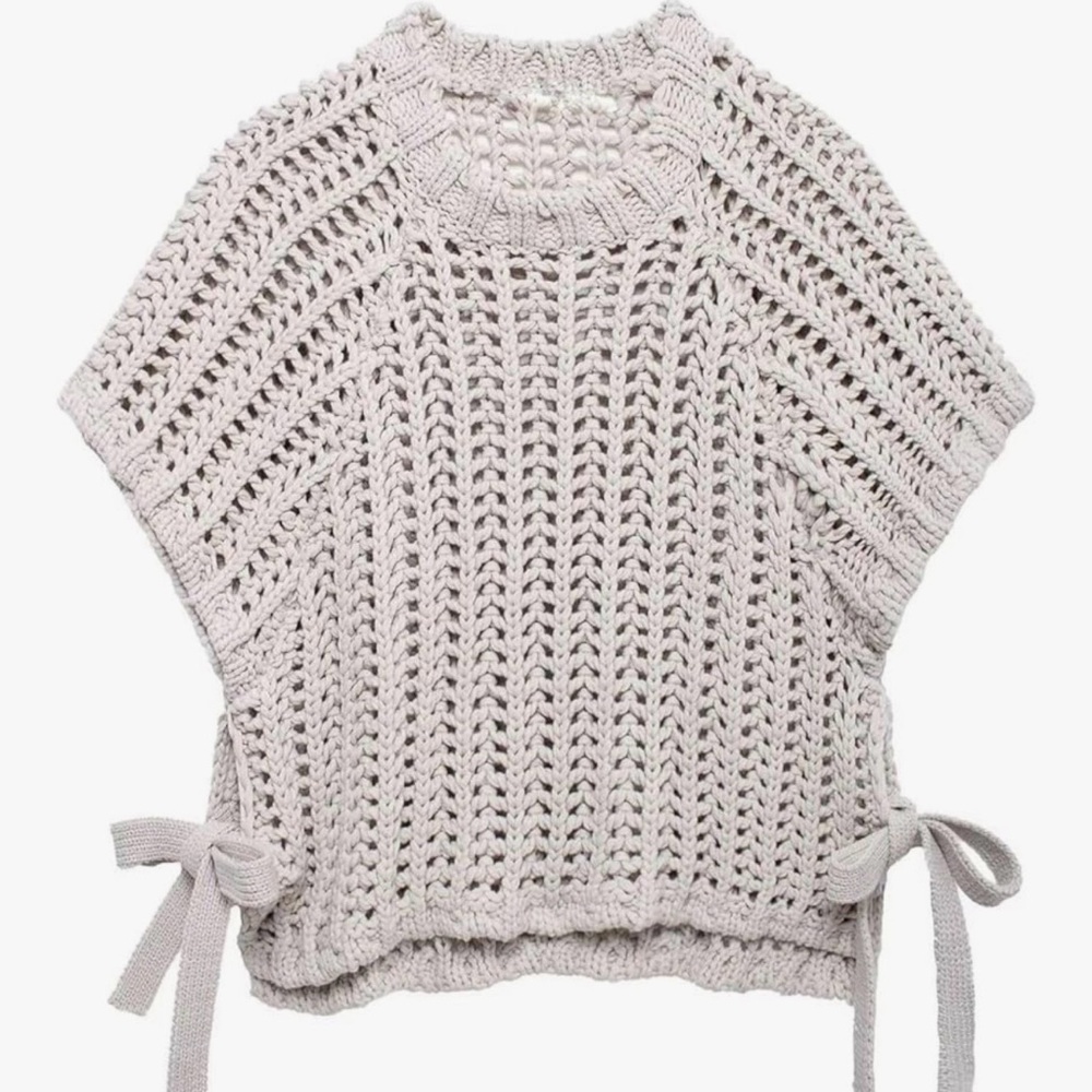 Chic Knit Sweater in Cream